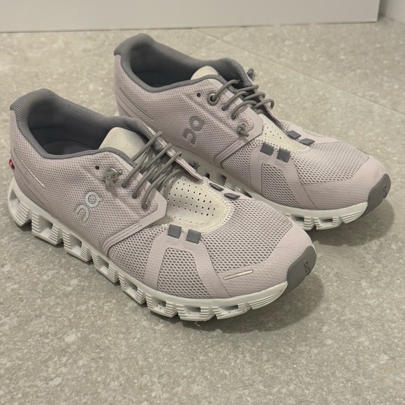 On Running Light Purple lavender and Gray Athletic Shoes - Picture 2 of 8